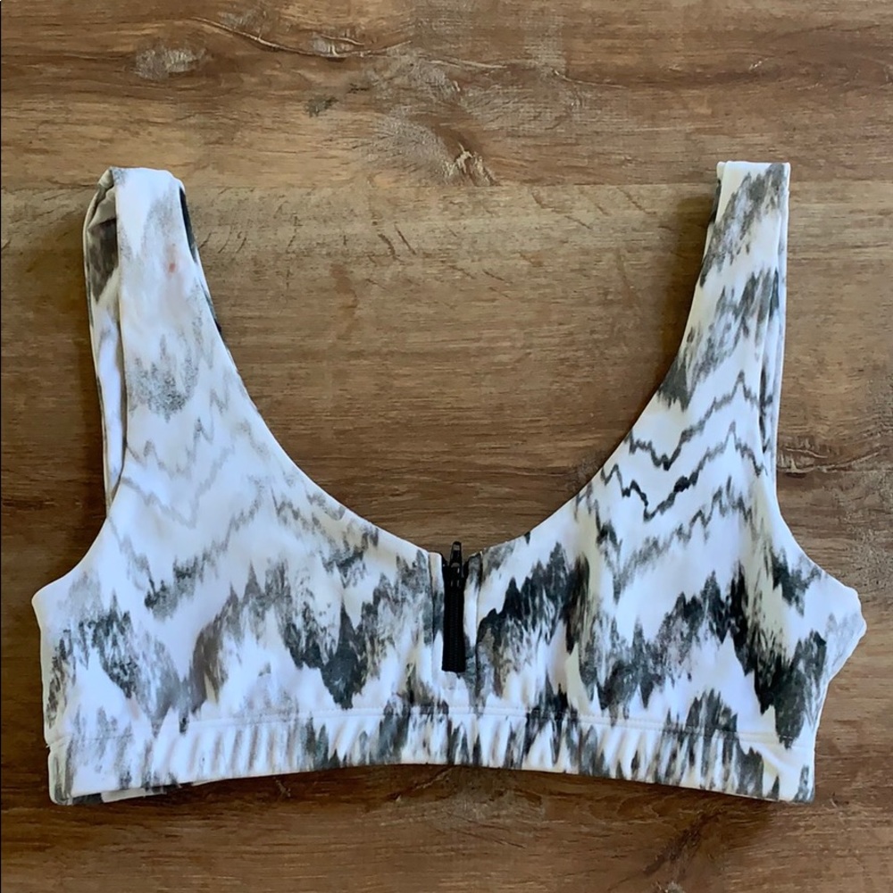 Stone fox swim top. Size L.